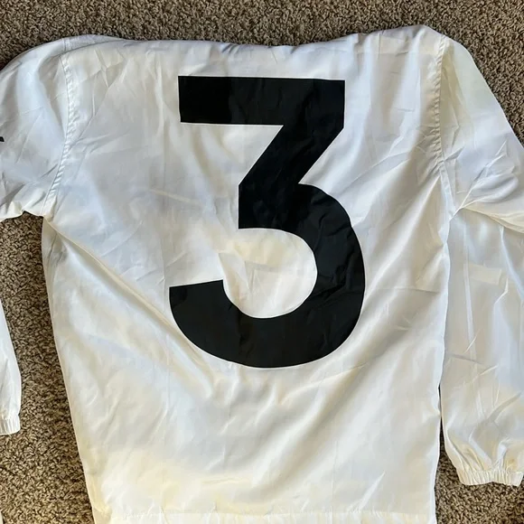 Official Yeezy Tour Windbreaker - Picture 4 of 5